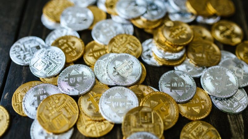 Использование индикатора EEMSMA в фьючерсной торговле на CoinEx